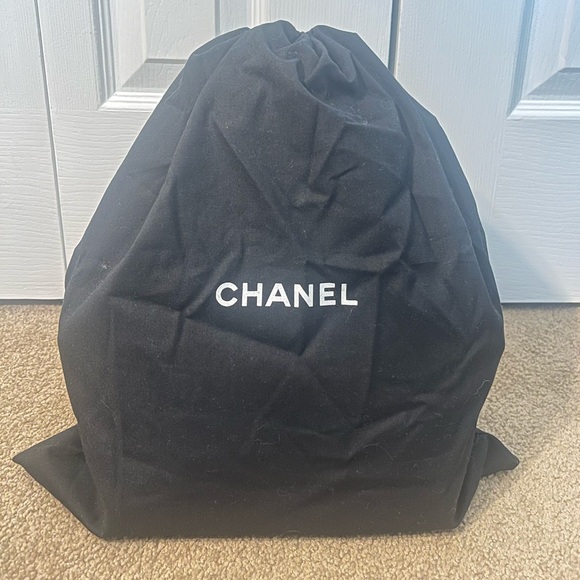 CHANEL - Pink Leather Handbag - *RARE* - Picture 3 of 14